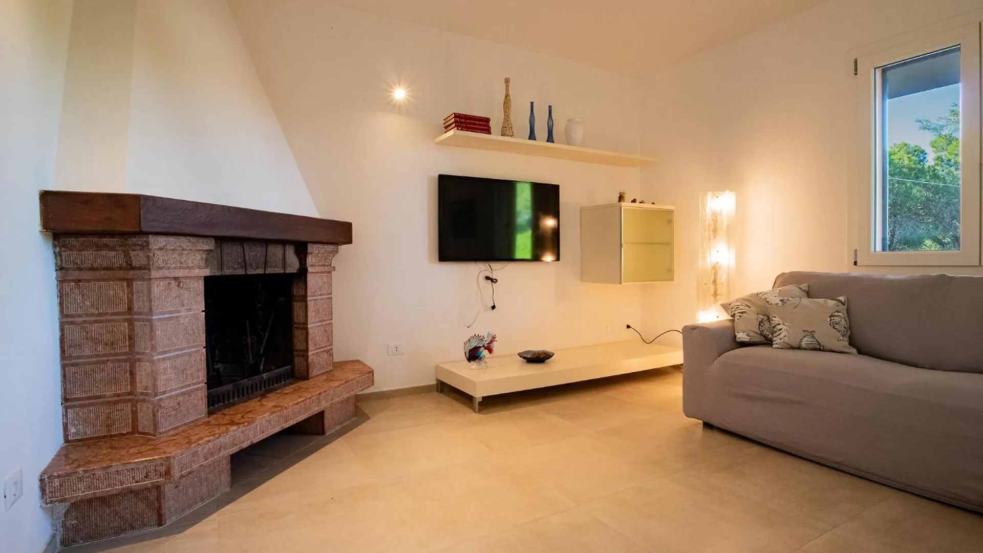 Villa Dei Pini Porto Azzurro 0*,